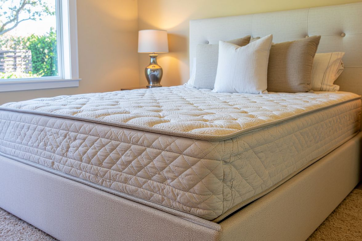 Professional mattress cleaning service